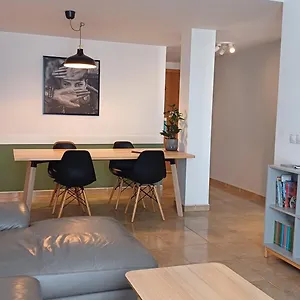 Ferienhaus Modern House With 2 Bedrooms Near The, Castillo del Romeral